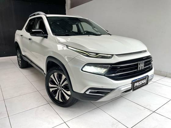 FIAT TORO 2.0 16V TURBO DIESEL VOLCANO 4WD AT9 FIAT TORO 2.0 16V TURBO DIESEL VOLCANO 4WD AT9